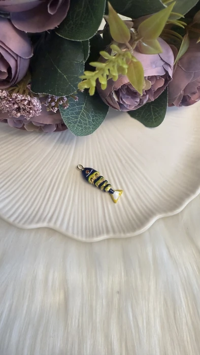 תליון דג כחול