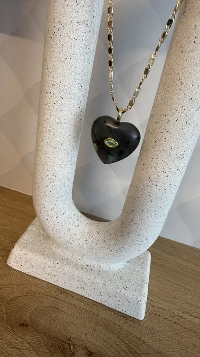 שרשרת לב - לברדורייט