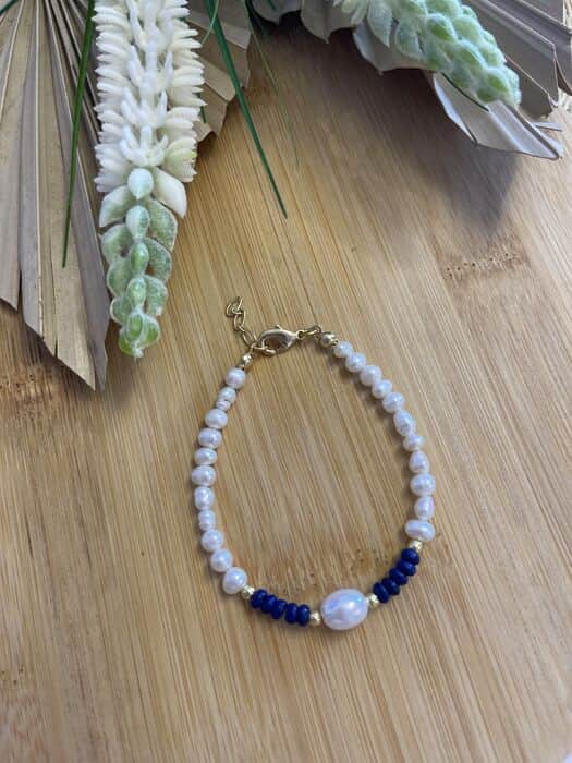 צמיד פנינים ואבני חן לאפיס