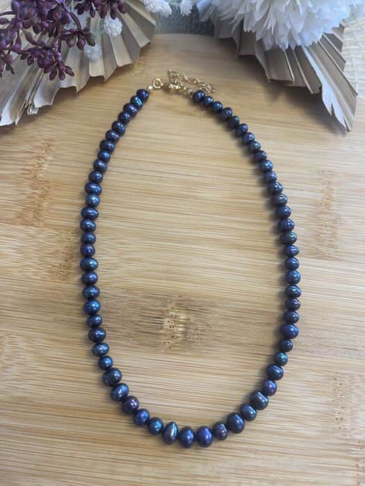 שרשרת פנינים שחורות נינה