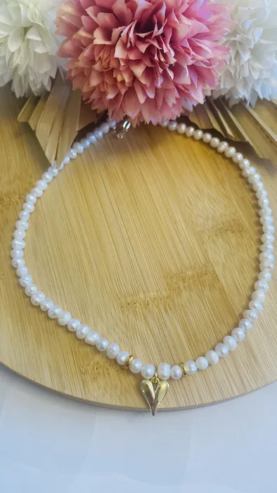 שרשרת פנינים תליון לב זהב