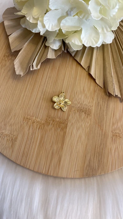 תליון פרח בינוני