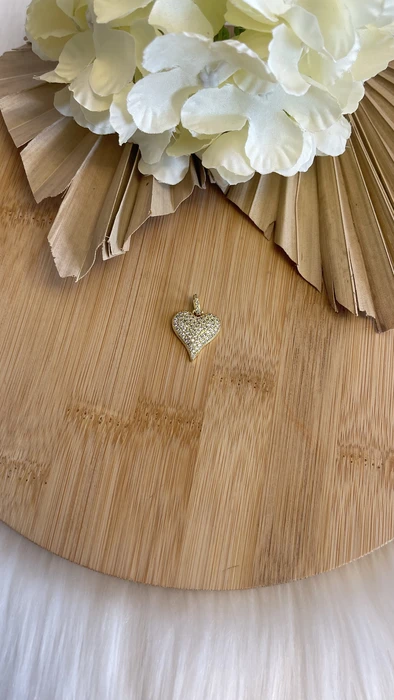 תליון לב משובץ זרקונים