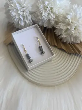 עגילי נקודות הטבע