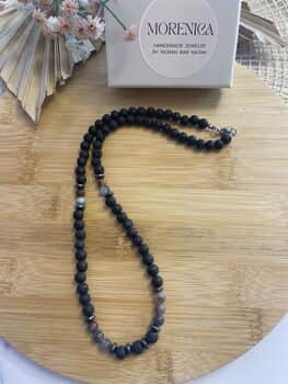 שרשרת אבני לבה שחורות