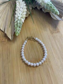 צמיד פנינים קלאסי