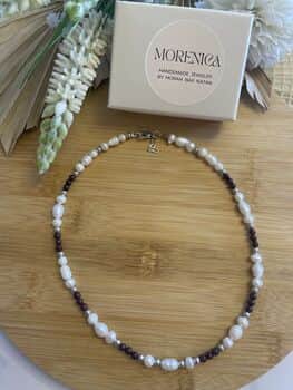 שרשרת פנינים בשילוב אבני גרנט