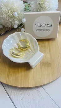 עגילי חישוק צ'אנקי